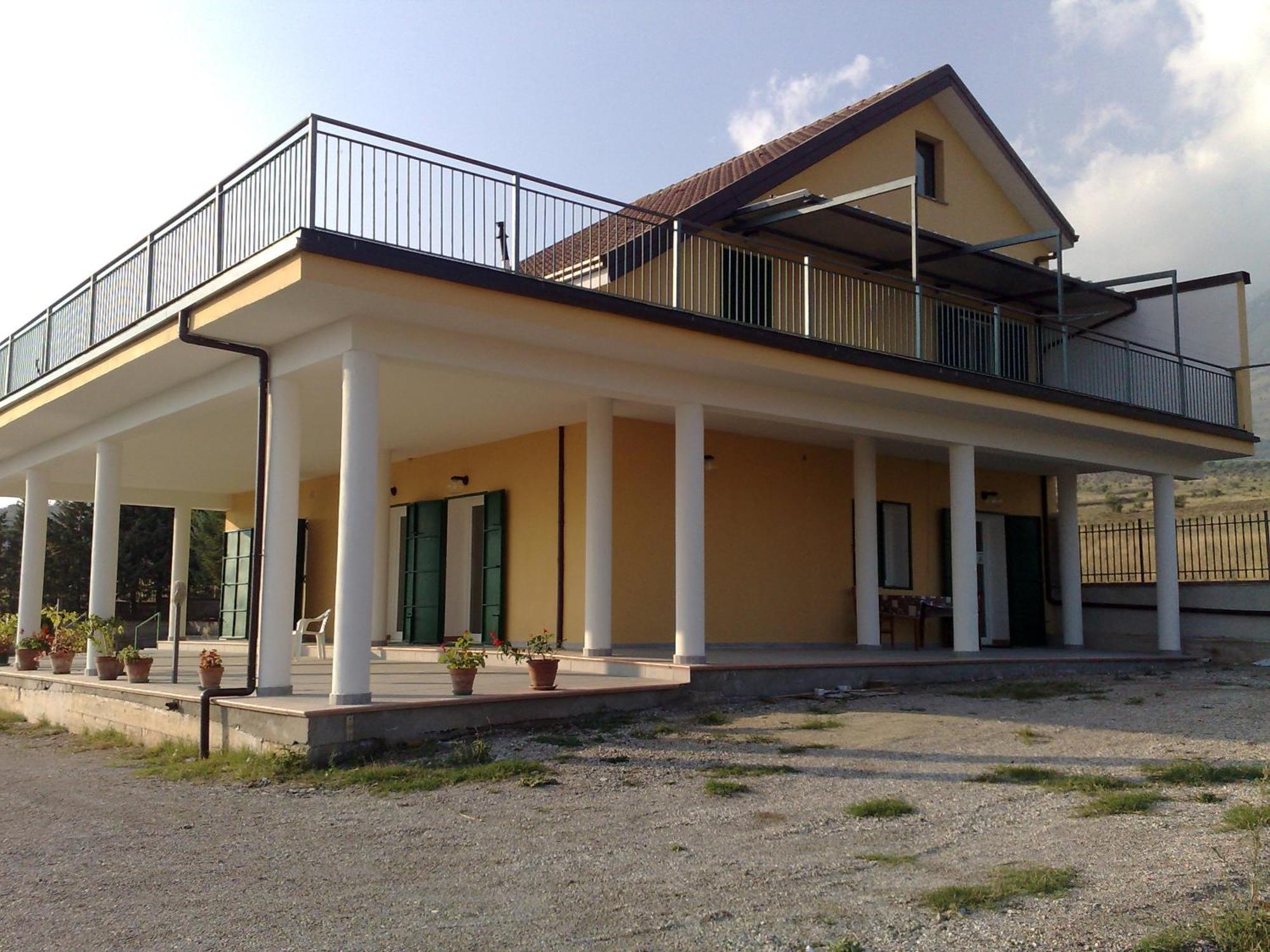 B&B La Petrosa Frascineto Exterior photo
